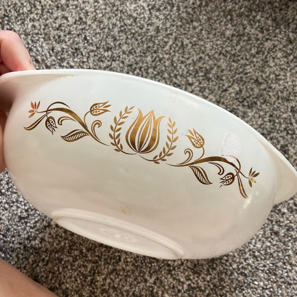 VTG PYREX Serving Dish 024 Golden Tulip 2 Quart
